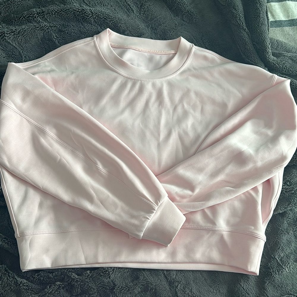 Lululemon perfectly oversized cropped Softstreme crew